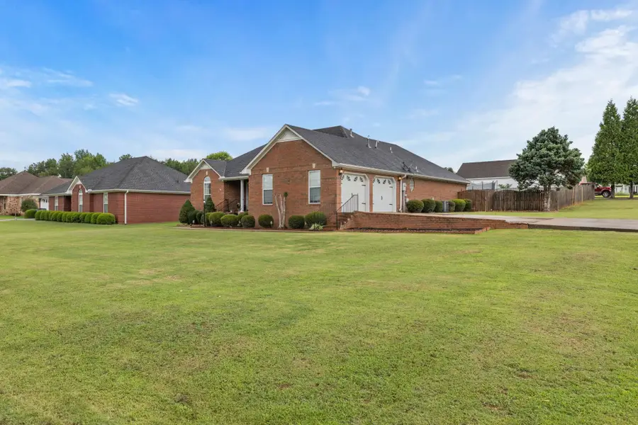 115 Brooks Landing Dr, Killen, AL 35645 - #3