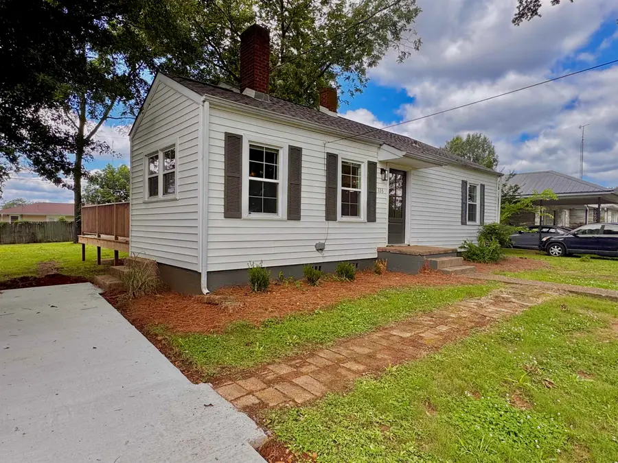 326 Central Ave, Muscle Shoals, AL 35661 - #2