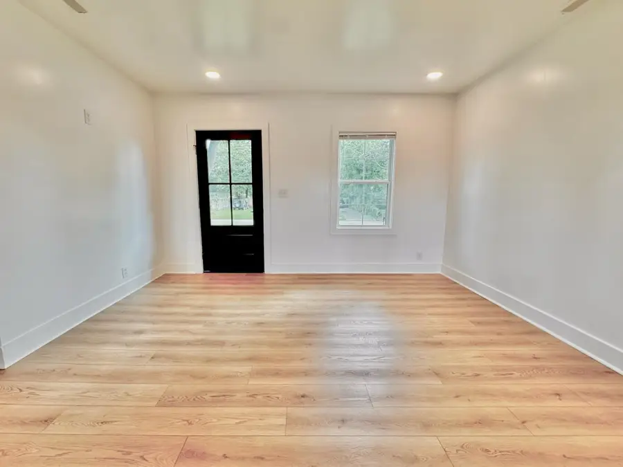 326 Central Ave, Muscle Shoals, AL 35661 - #3