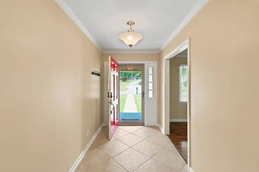 111 Chestnut Ln, Sheffield, AL 35660 - #3