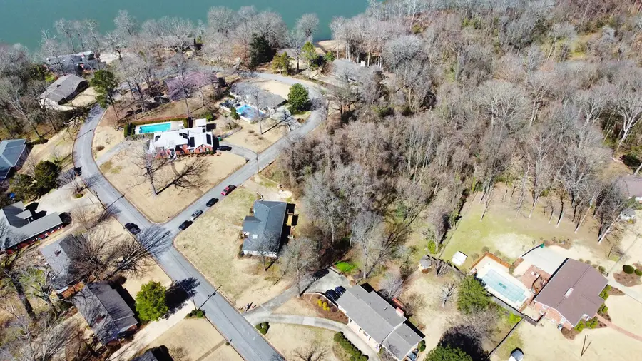 302 Darby Ave, Sheffield, AL 35660 - #3