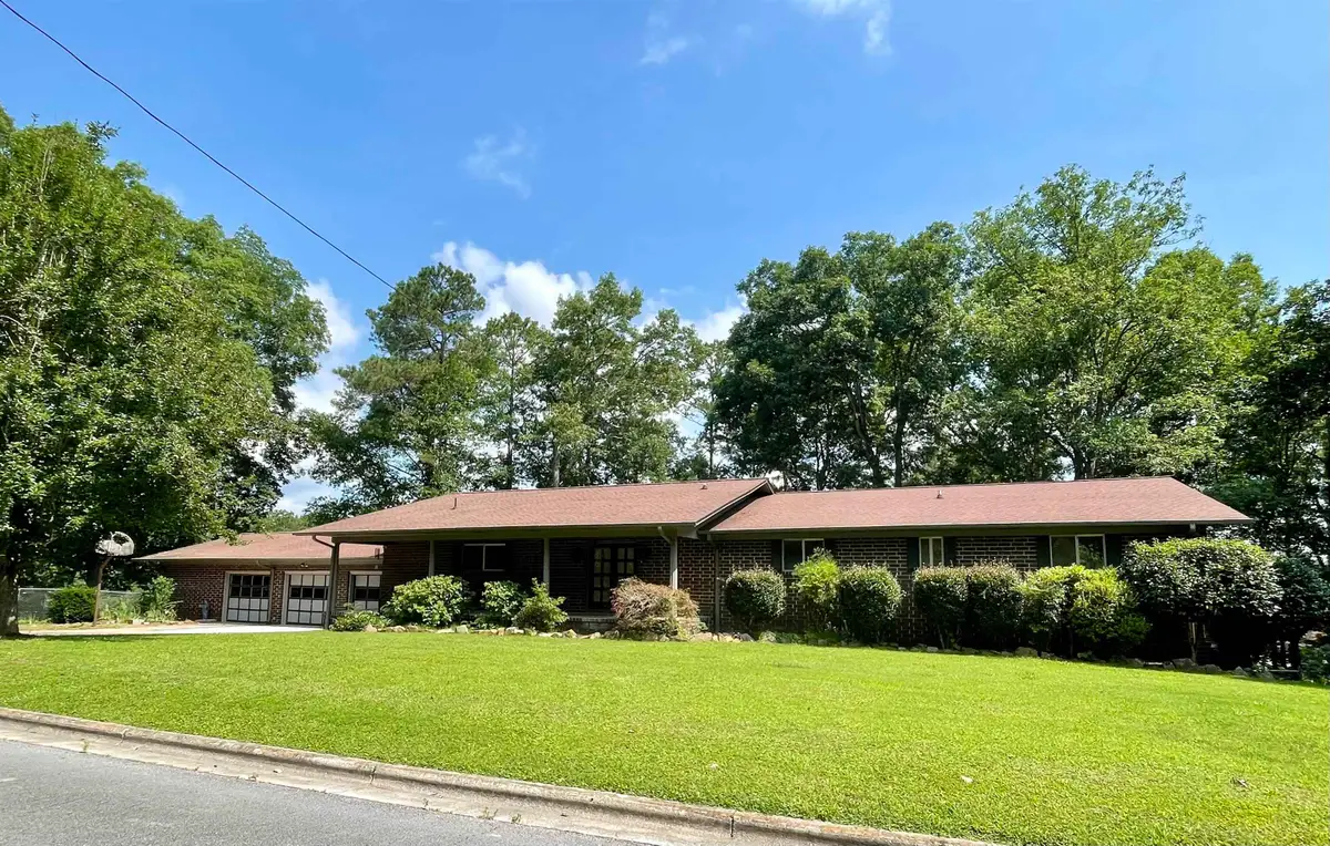 906 Scenic Dr, Cullman, AL 35055 - #1