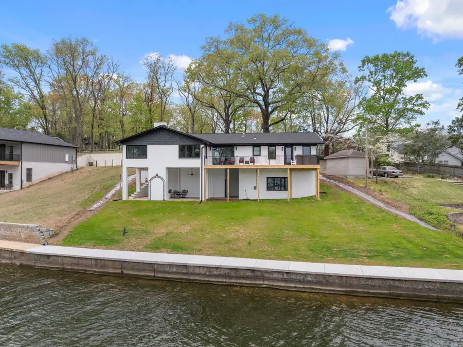 326 Elm Dr, Muscle Shoals, AL 35661 - #2