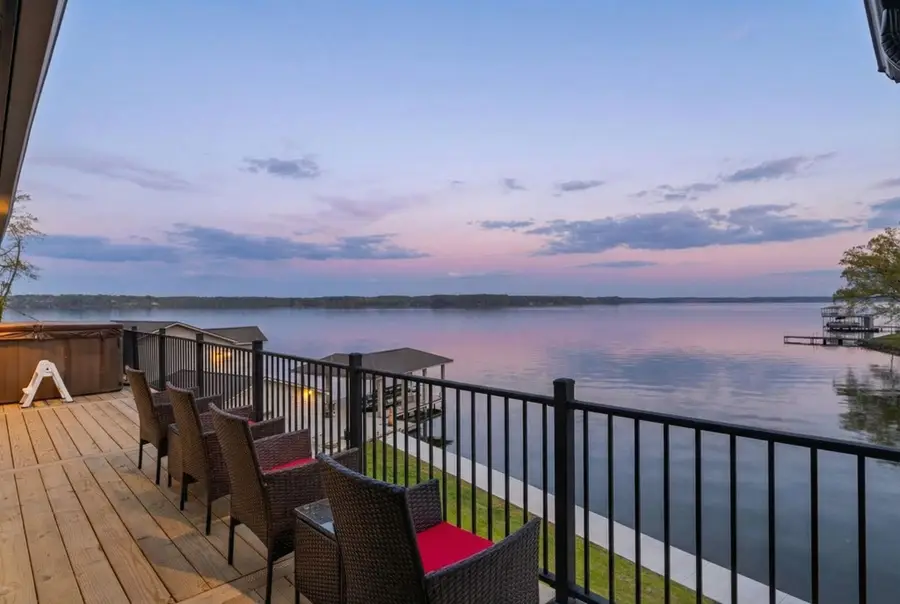 326 Elm Dr, Muscle Shoals, AL 35661 - #3