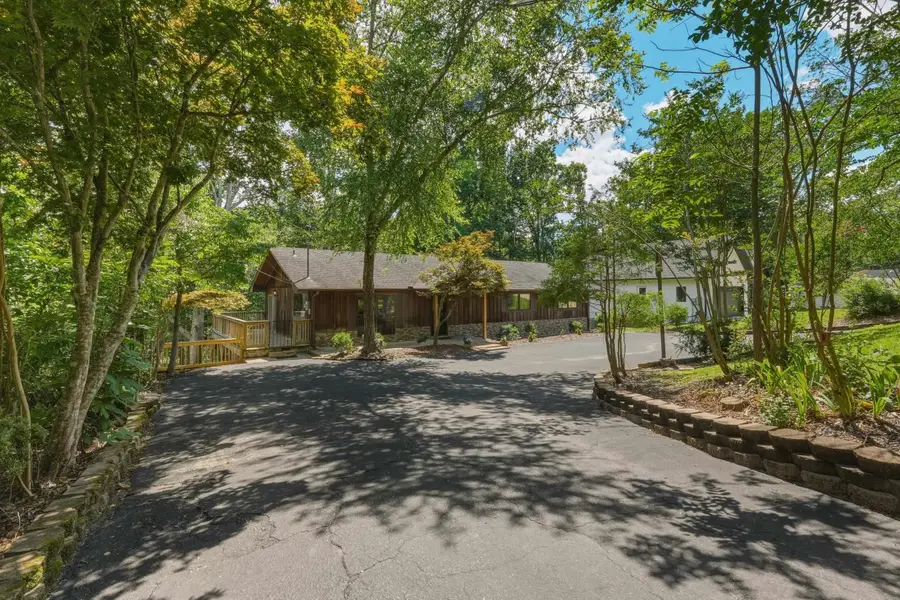 636 Rivermont Rd, Florence, AL 35634 - #2