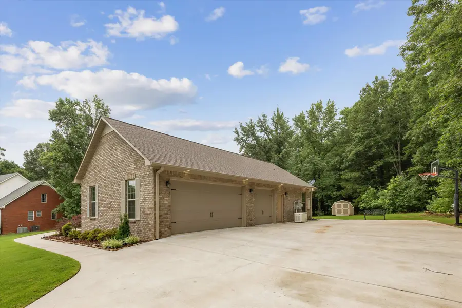 12795 Lookingbill Ln, Athens, AL 35611 - #2