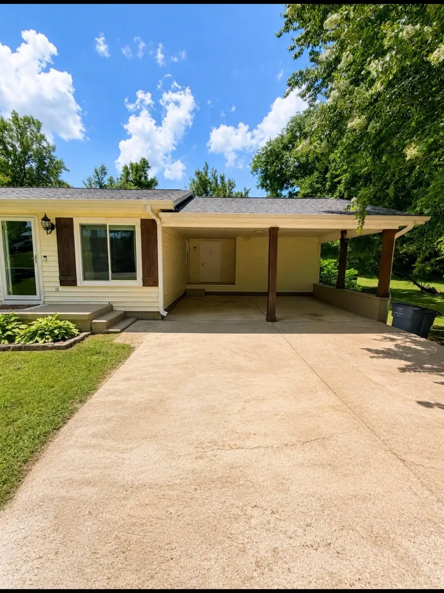 241 Shoals Ave, Killen, AL 35645 - #3