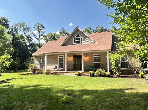 1408 Shady Grove Rd, Russellville, AL 35653
