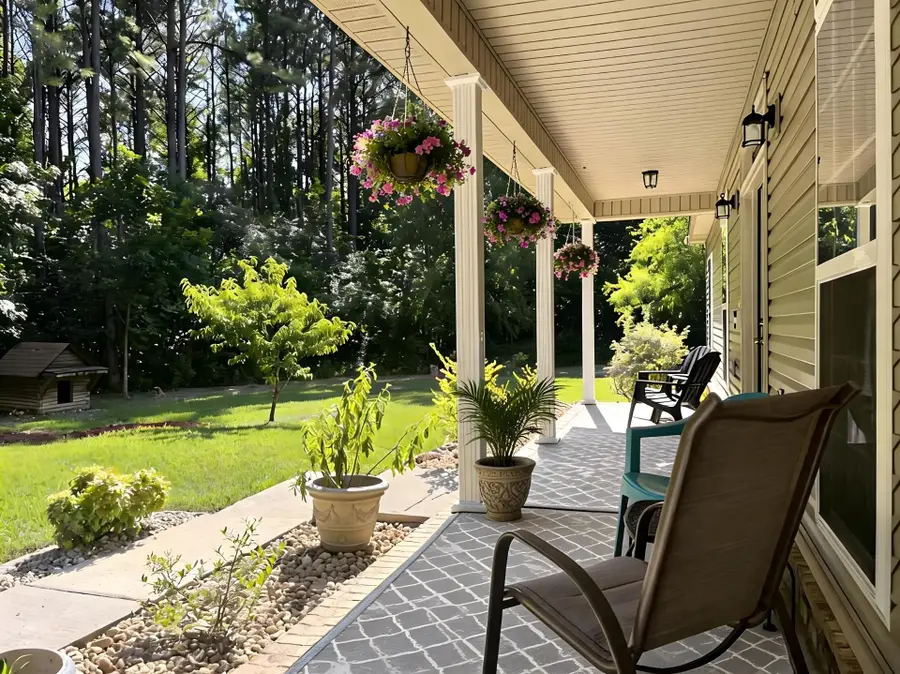 1408 Shady Grove Rd, Russellville, AL 35653 - #3