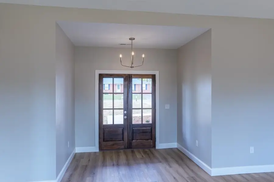 806 Grand Ave, Muscle Shoals, AL 35661 - #3