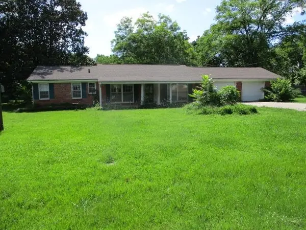 2185 Bowen St, Russellville, AL 35653