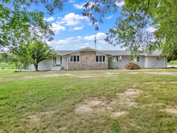 2715 Co Rd 1269, Vinemont, AL 35179
