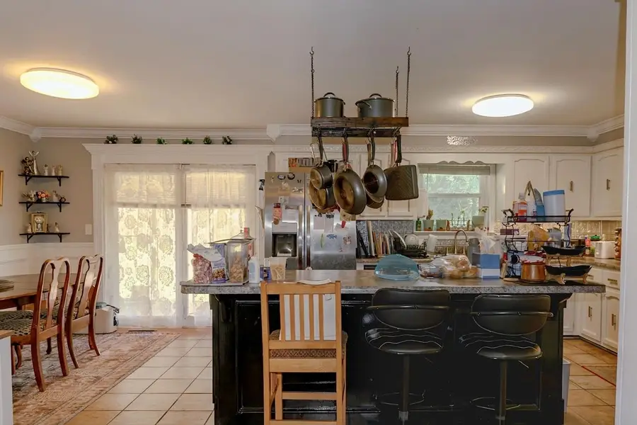 215 Crockett Cir, Florence, AL 35630 - #3