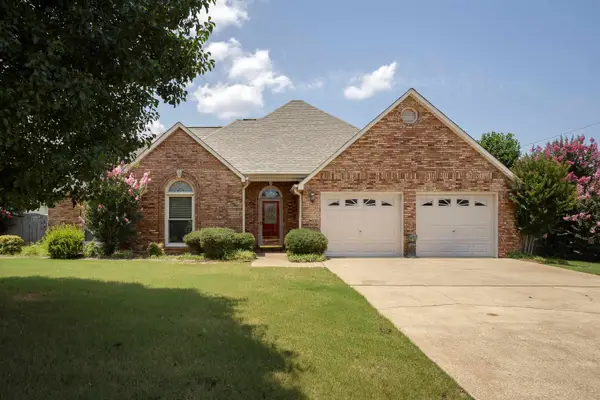 306 Prosperity Way, Muscle Shoals, AL 35661
