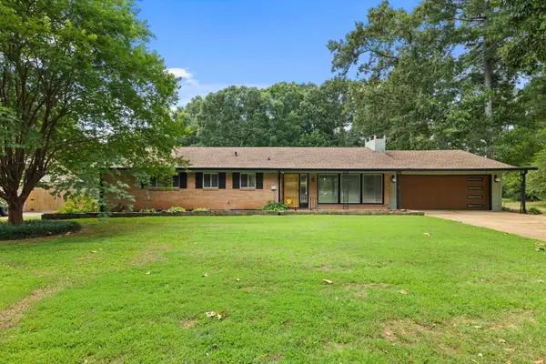 2132 Chickasaw Dr, Florence, AL 35630