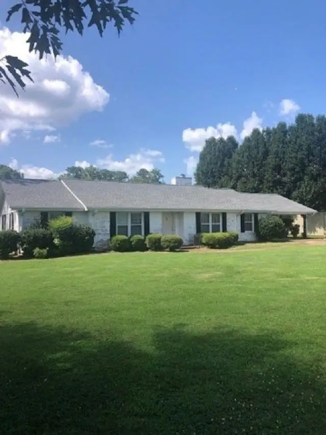 2007 Crestline Ave, Florence, AL 35630 - #1