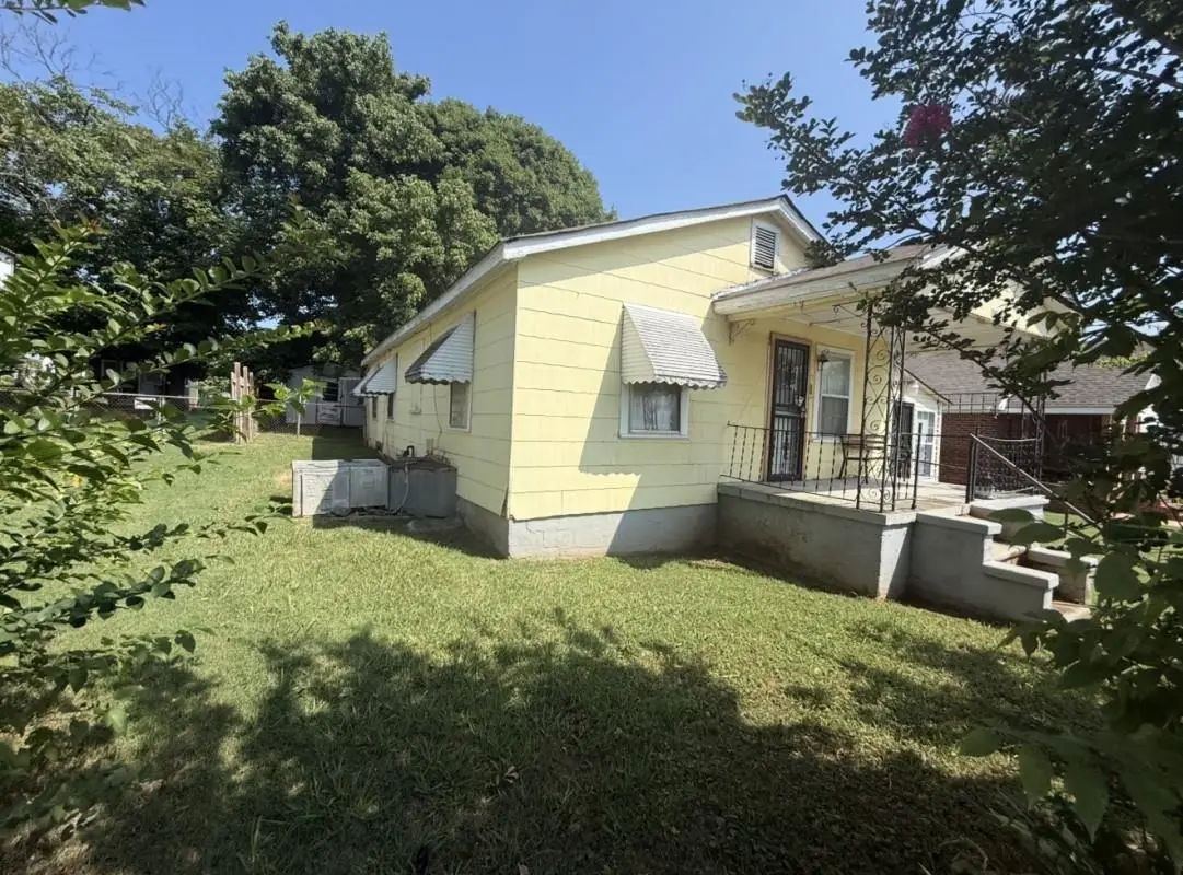 1007 SW 14th Ave, Sheffield, AL 35660 - #1