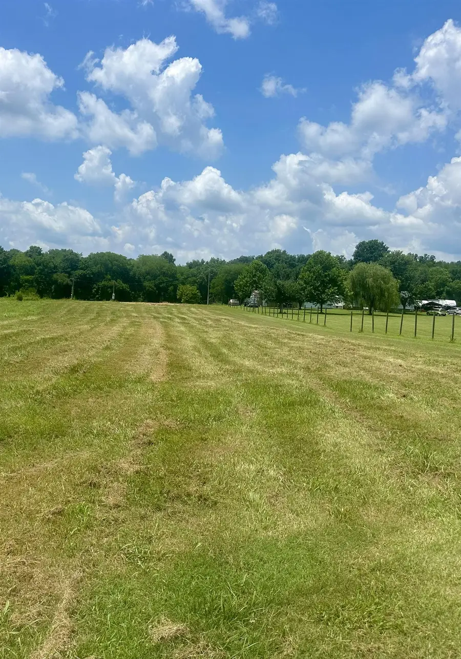 202 Garrett Rd, Killen, AL 35645 - #2