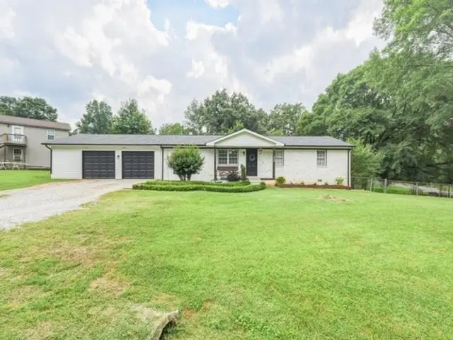 185 Crockett Cir, Florence, AL 35633 - #1