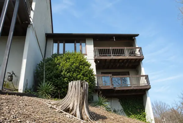 230 River Point Rd, Florence, AL 35634