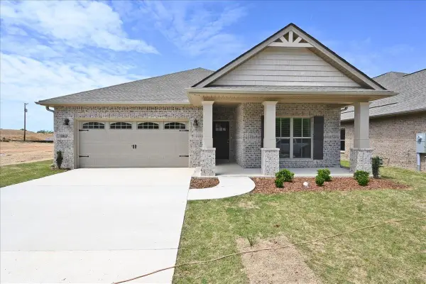 1807 Loebner Ln, Cullman, AL 35055