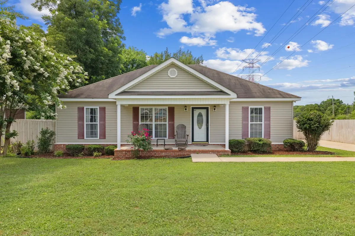 100 W Michigan Ave, Muscle Shoals, AL 35661 - #1