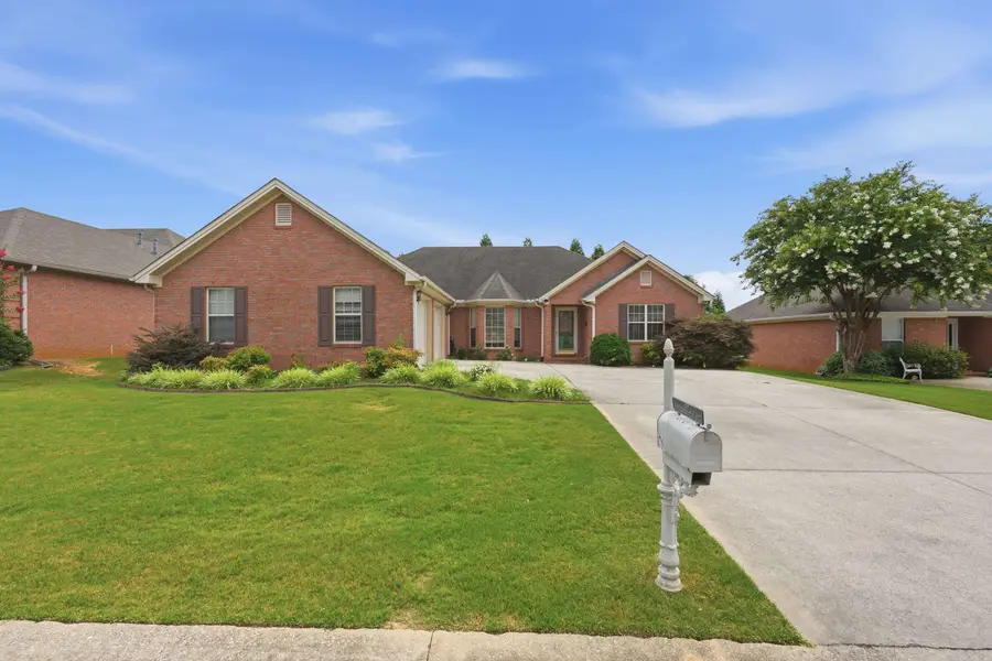 158 Breckenridge, Florence, AL 35630 - #3