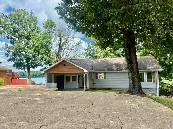 765 Carter Dr, Tuscumbia, AL 35674