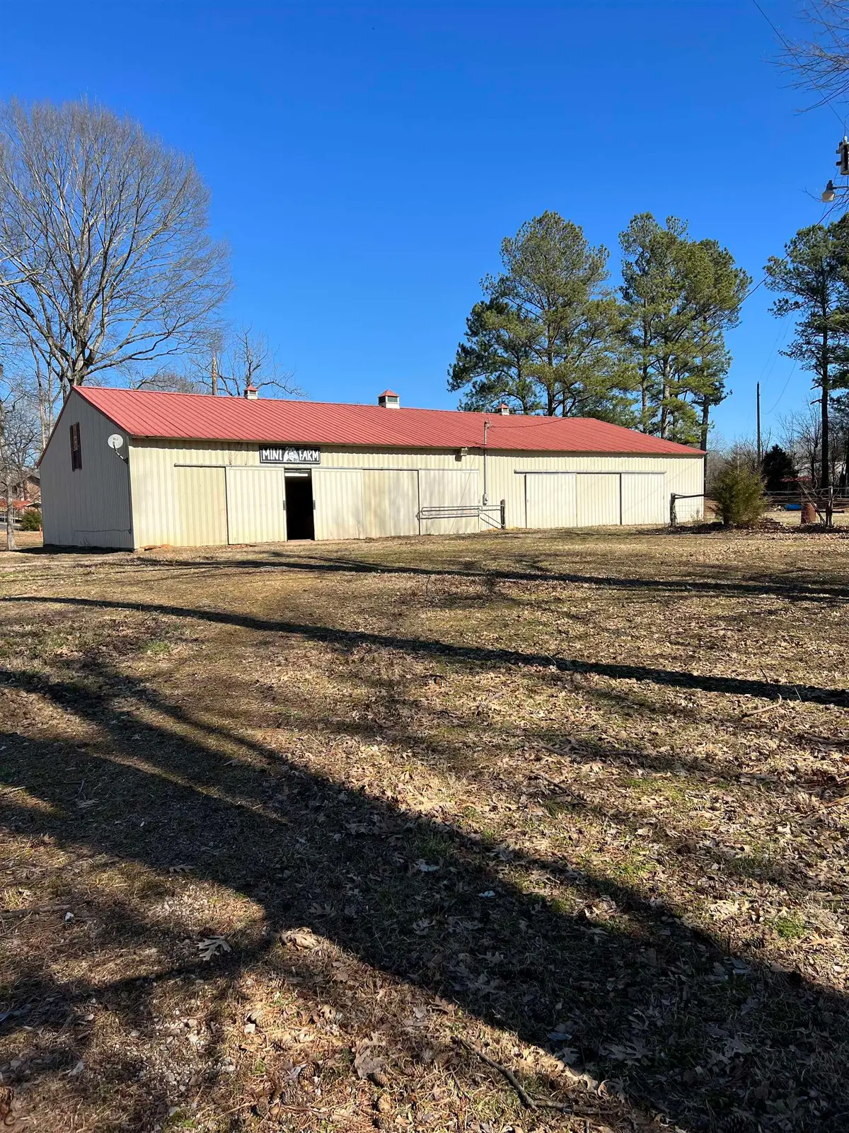 75 Hillandale Dr, Russellville, AL 35653 - #1