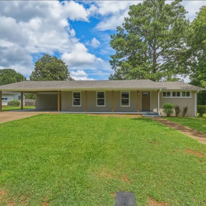 317 Columbus Ave, Florence, AL 35630 - #1
