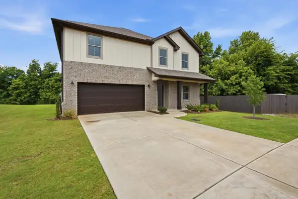 14593 Mountain Stream Dr, Athens, AL 35613