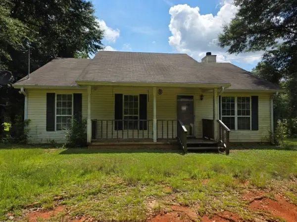 73 Co Rd 869, Valley Grande, AL 36701