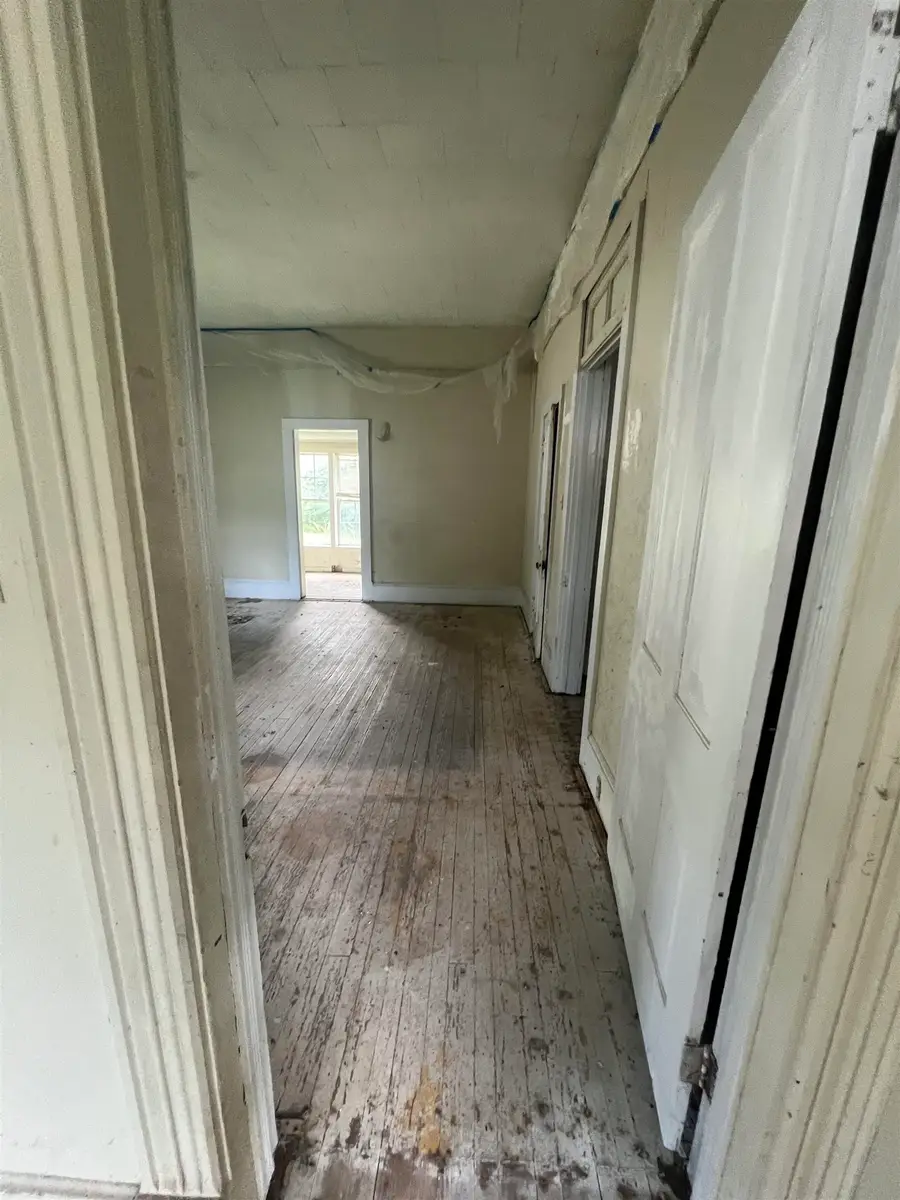 2316 E 15th Ave, Sheffield, AL 35660 - #3