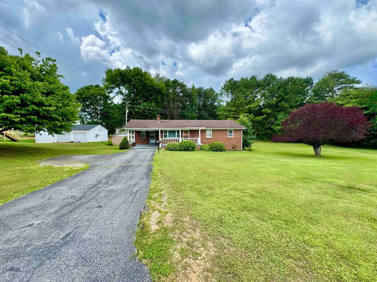 75 Shoals Ave, Killen, AL 35645 - #1
