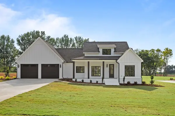 3826 Co Rd 61, Florence, AL 35634