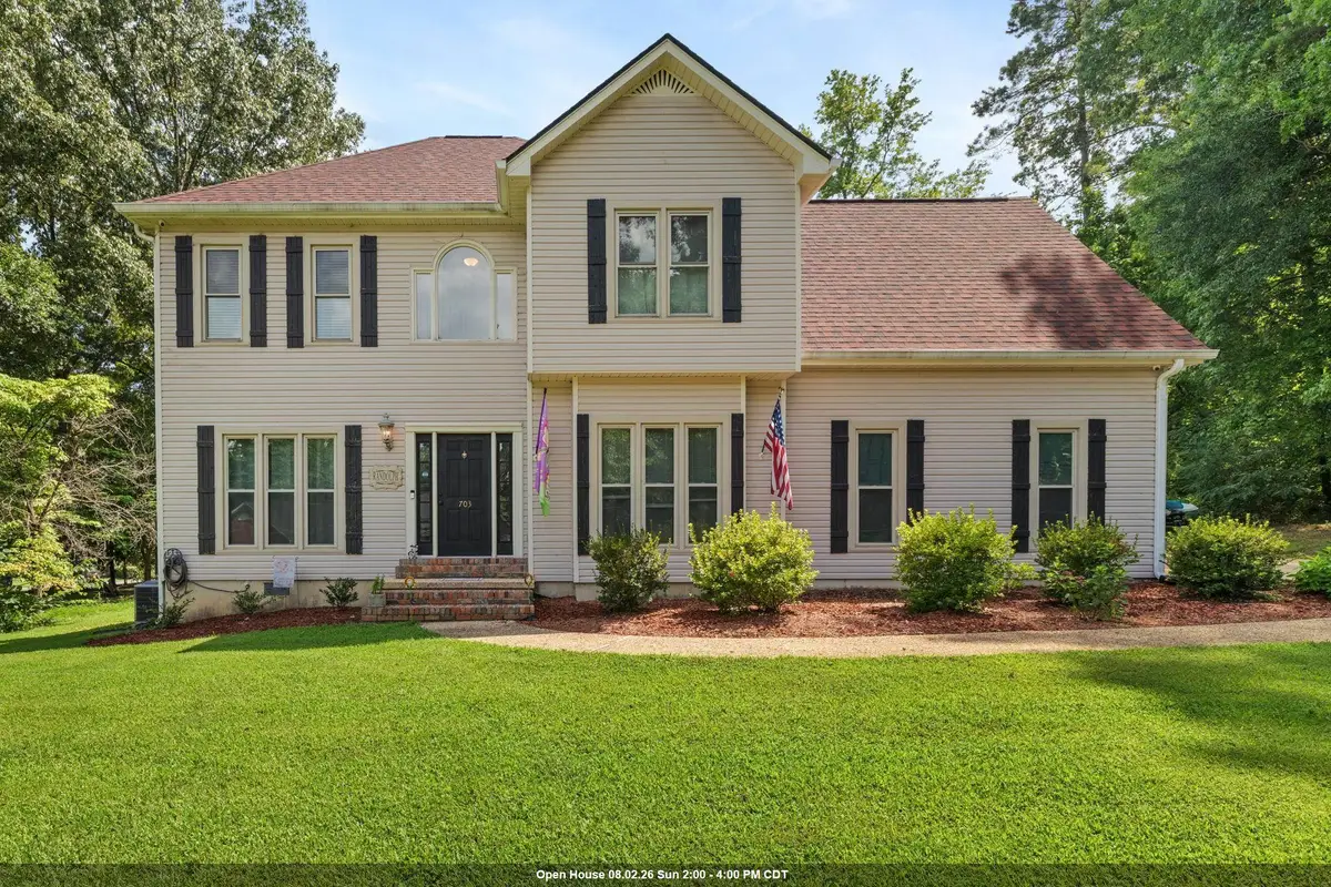 703 Oakhill Ave, Sheffield, AL 35660 - #1
