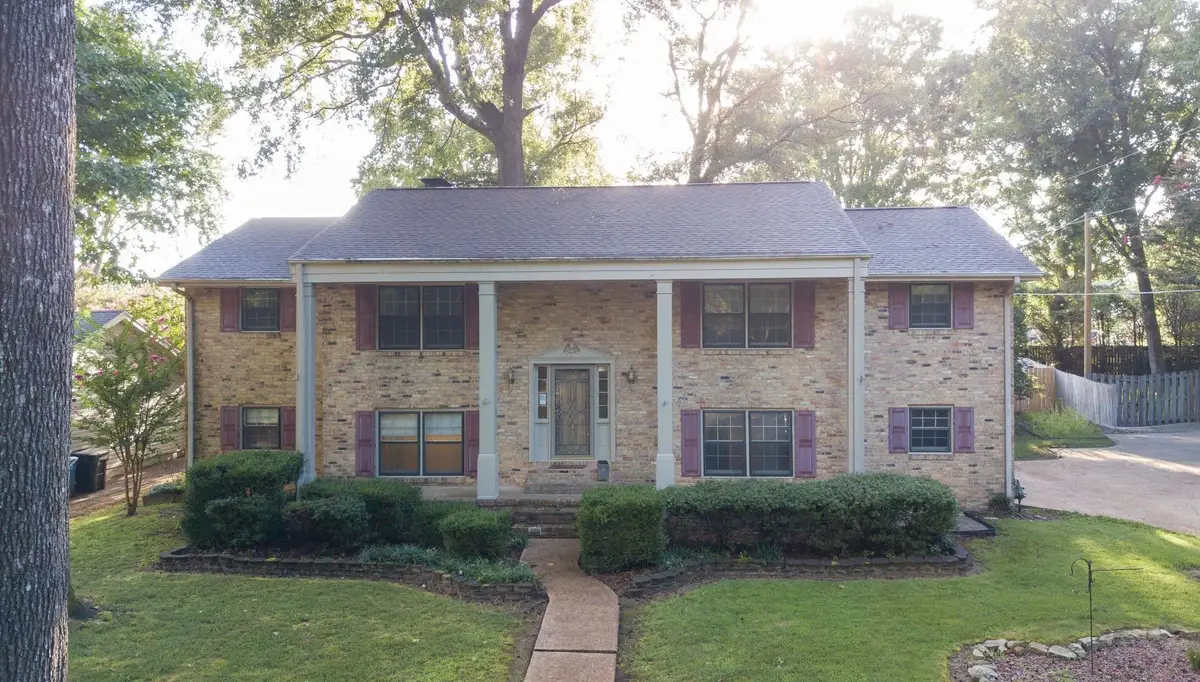 213 Flurnoy Ave, Florence, AL 35633 - #1