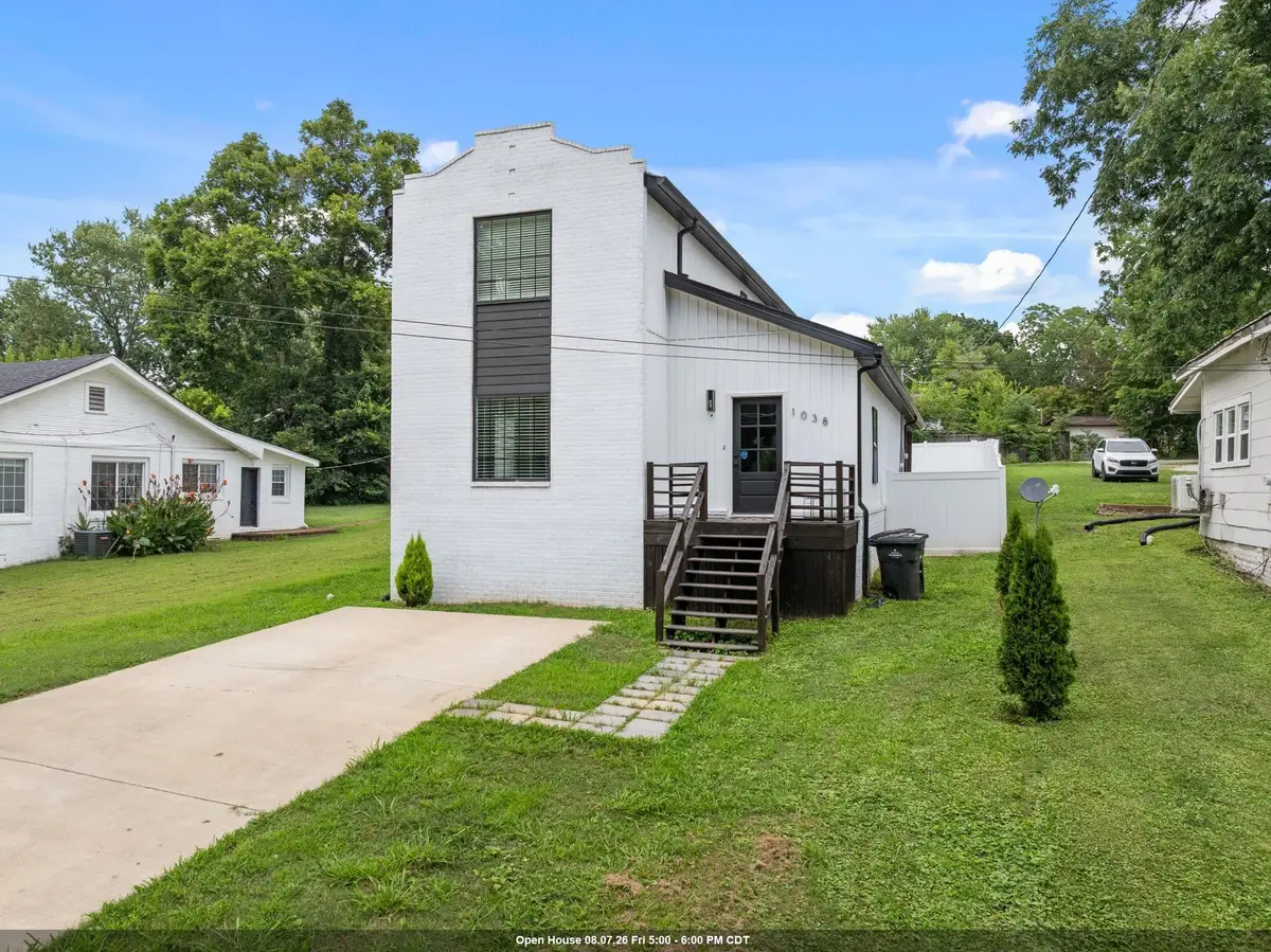 1038 N Royal Ave, Florence, AL 35630 - #1