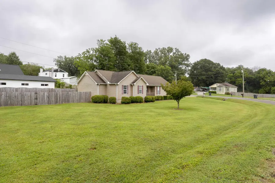 116 Wallace Cir, Killen, AL 35645 - #2