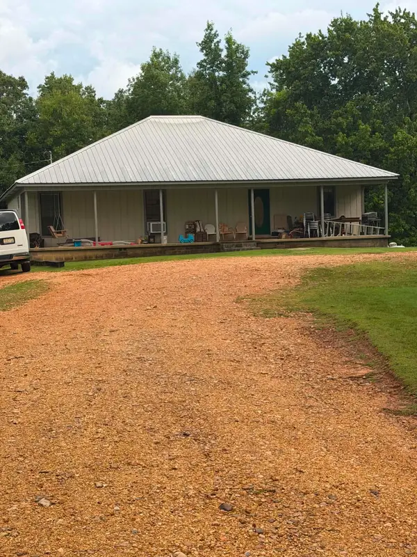 1853 Cotton Gin Rd, Russellville, AL 35653