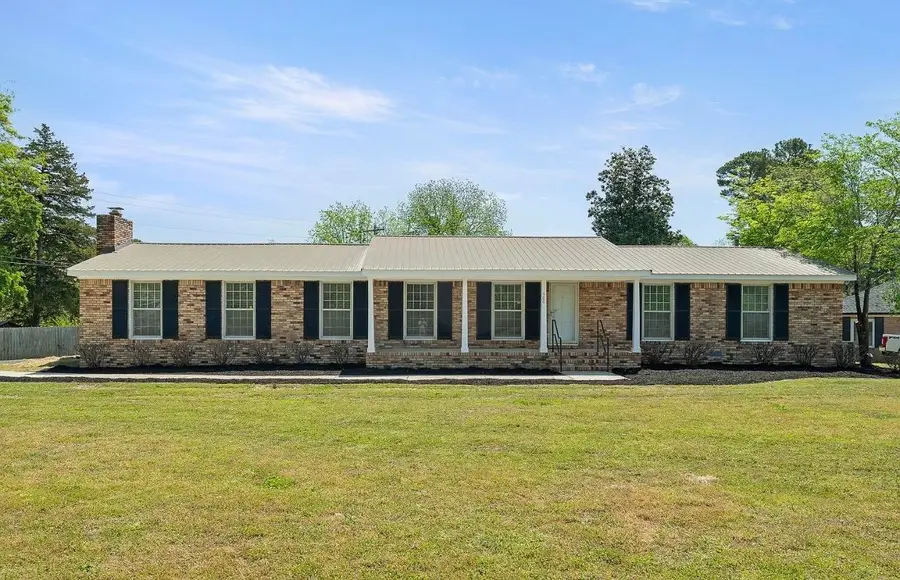 900 Larkwood Dr, Cullman, AL 35055 - #2