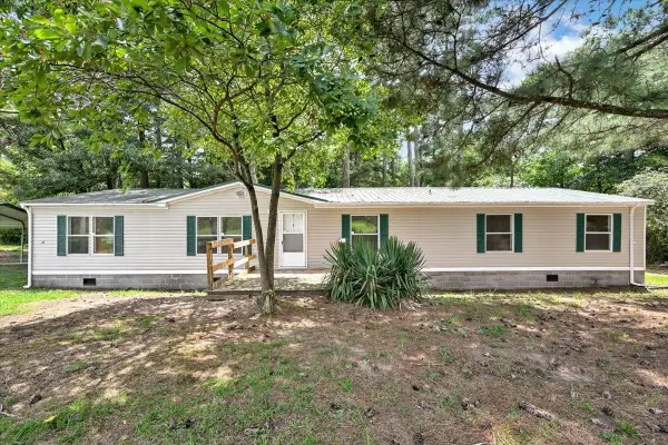 575 Milligan Rd, Falkville, AL 35622