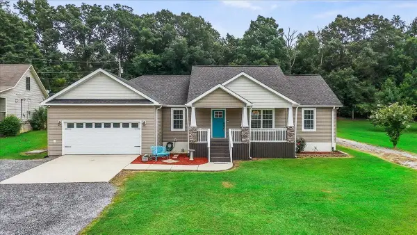 210 Co Rd 1210, Cullman, AL 35057