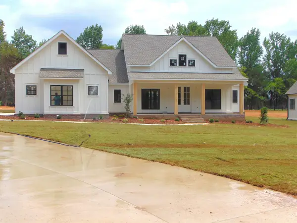 3862 Co Rd 61, Florence, AL 35634