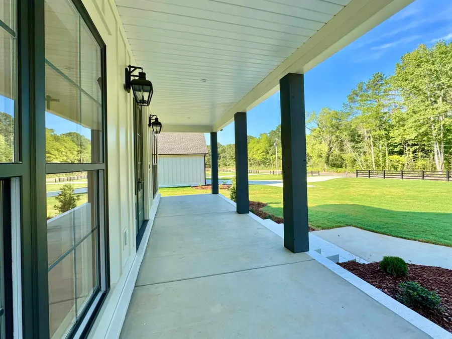 3862 Co Rd 61, Florence, AL 35634 - #2