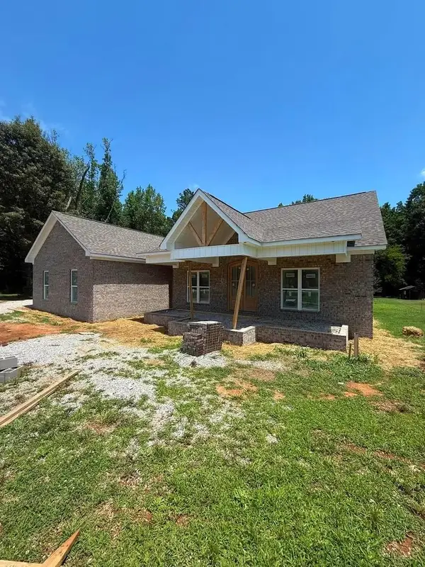 2381 Co Rd 200, Florence, AL 35633