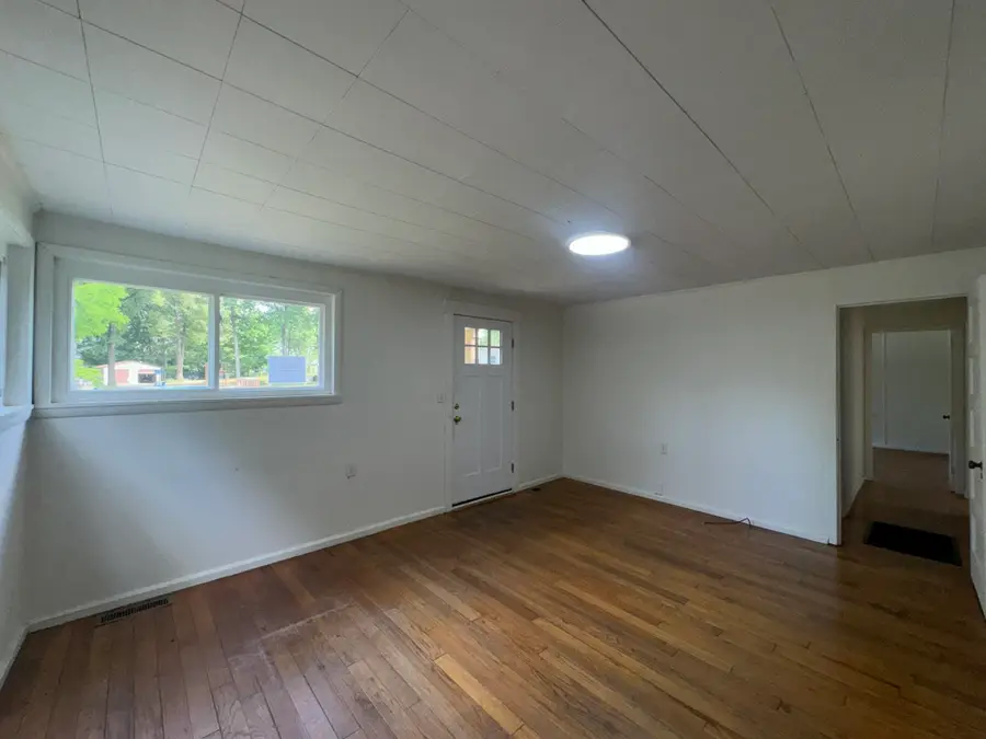 402 Garfield Ave, Florence, AL 35630 - #3