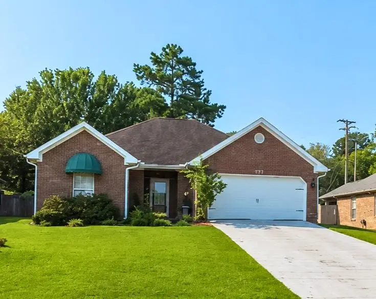 2305 Parc Pl, Florence, AL 35630 - #2