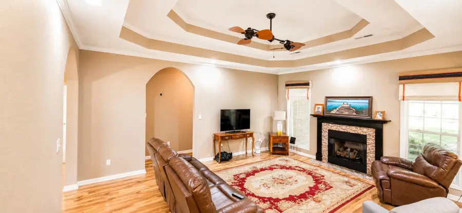 2305 Parc Pl, Florence, AL 35630 - #3