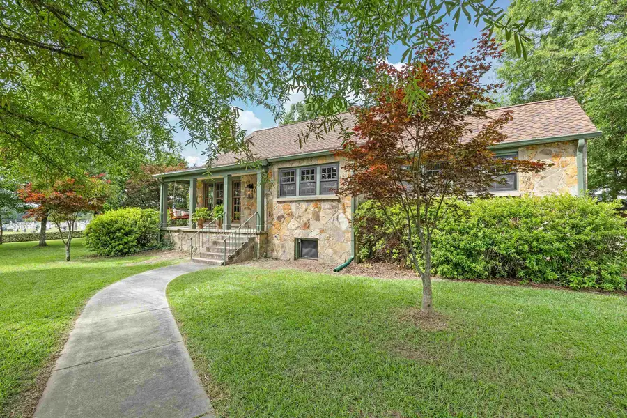 811 8th Ave, Cullman, AL 35055 - #3
